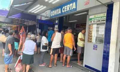 Moradores de São Gonçalo 'procuram' sortudo que ganhou R$ 140 milhões na Mega-Sena e apostam em novas 'fezinhas'