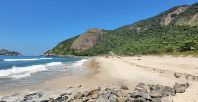 Rio de Janeiro e Florianópolis no Top 10: Brasil Brilha em Reservas de Viagens para 2026