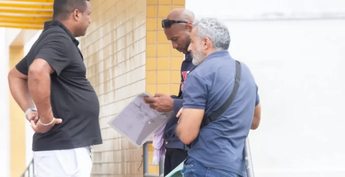 Marido relata desespero e 'tudo muito rápido' em queda de andaime que matou a esposa em Copacabana