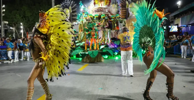 Tuiuti, Vila Isabel, Grande Rio e Salgueiro Fecham Desfiles do Grupo Especial no RJ com Enredos Diversificados