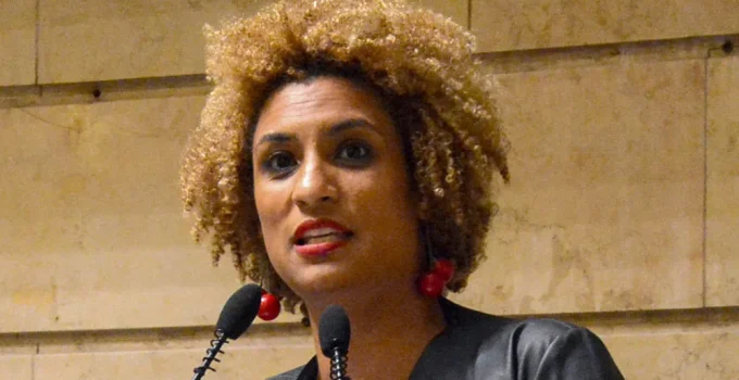 Justiça do Rio condena assassinos de Marielle a indenizar viúva em R$ 200 mil; 'Vitória simbólica', diz Mônica Benício