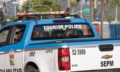 Governo do Rio reforça segurança para turistas com atendimento bilíngue e reforço policial em pontos turísticos e blocos de Carnaval