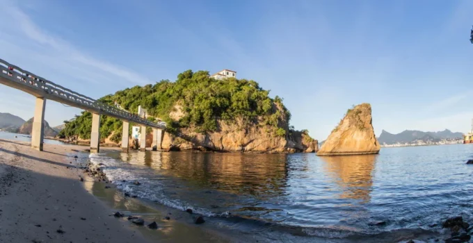 Ilha da Boa Viagem: Descubra o Roteiro Histórico e Gratuito em Niterói com Vista Deslumbrante para o Rio