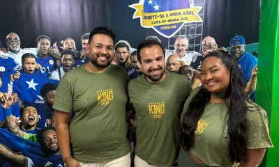 Agentes de Viagens Celebram Curaçao em Camarote Exclusivo na Sapucaí Durante Desfiles da Série Ouro