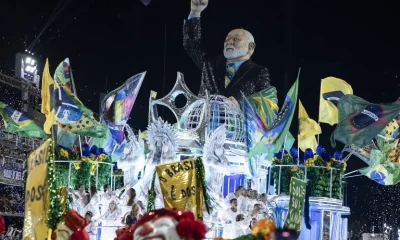 Acadêmicos de Niterói alega perseguição política após homenagear Lula em desfile