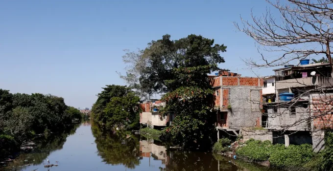 Óleo de Cozinha Usado Vira Sabão Ecológico Revolucionário na Mangueira, Rio de Janeiro