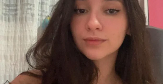 Estudante é atacada com mais de 30 facadas em São Gonçalo; agressor é denunciado por tentativa de feminicídio