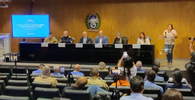 Carnaval do Rio 2026: 731 presos, queda de 43,5% em crimes contra turistas e aumento na apreensão de armas