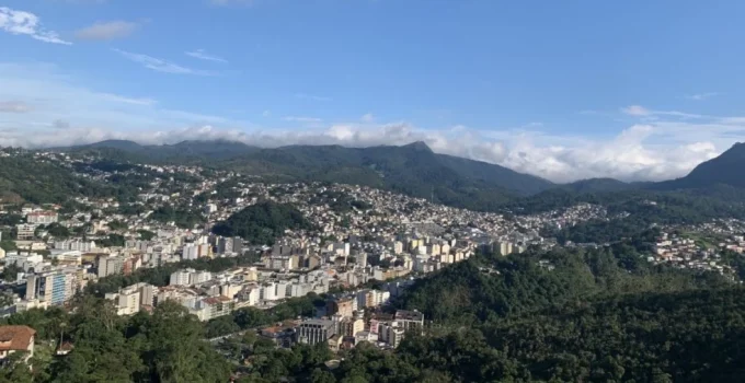 Nova Friburgo: A Suíça Brasileira a 2h de Niterói, Perfeita para um Refúgio de Verão