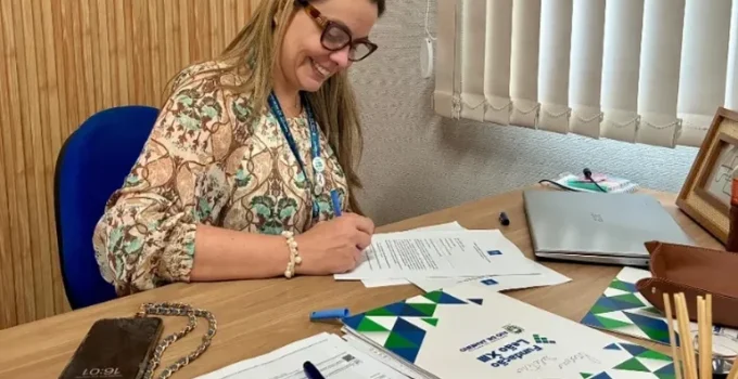 Luciana Calaça assume a Secretaria de Educação do RJ após saída de Roberta Barreto em meio a reconfiguração política