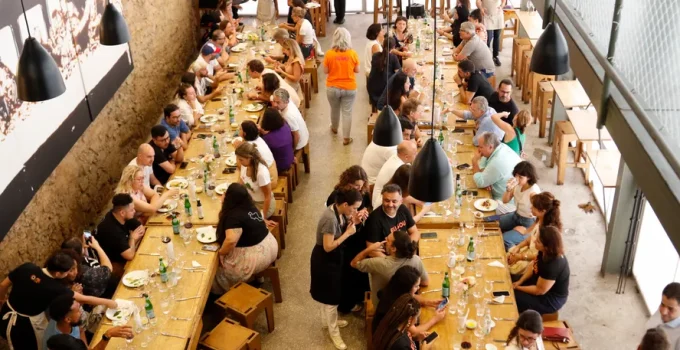 Reffetorio Gastromotiva encerra atividades após 10 anos e 3 milhões de refeições servidas para pessoas em vulnerabilidade social no Rio