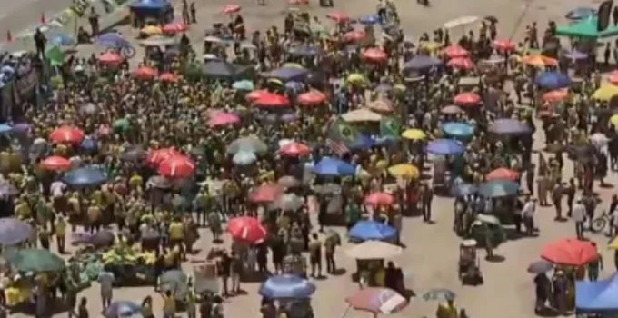 Manifestação Bolsonarista no Rio Reúne Menos de 5 Mil Pessoas, Menor Público Registrado