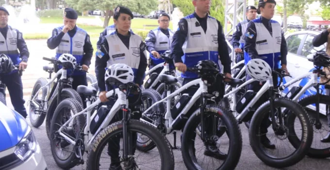 Programa Segurança Presente no Rio de Janeiro Recebe 140 Novas Viaturas e 100 Bicicletas Elétricas para Ampliar Patrulhamento