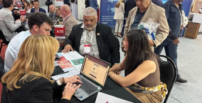 Amazonas busca novas rotas aéreas e ampliação de voos na Routes Americas 2026 no Rio de Janeiro