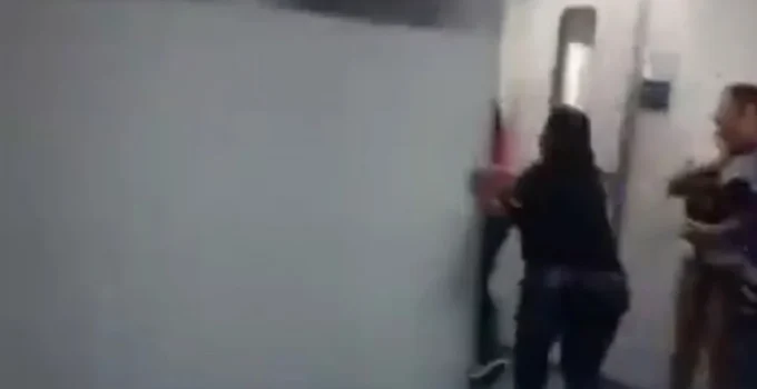 Vídeo: Pânico toma conta de UPA em Santa Cruz durante tiroteio com criminosos na Zona Oeste do Rio