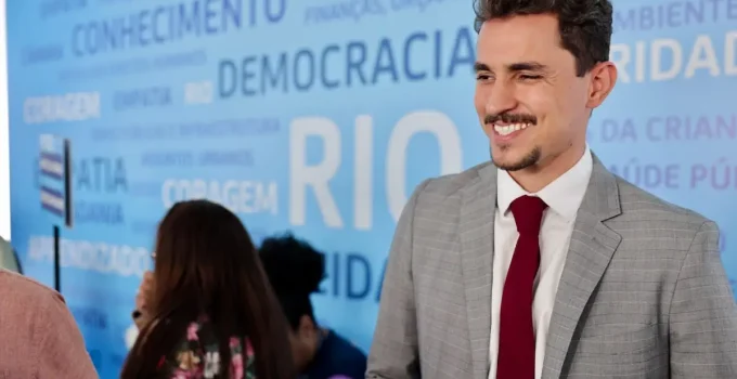 Vereador do Rio é Preso Suspeito de Ligação com o Comando Vermelho; PMs Também são Alvos