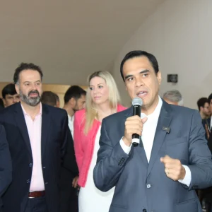 Turismo Brasileiro Cresce 37% em 2025, Superando o Egito; Ministro Destaca Aprendizado Internacional