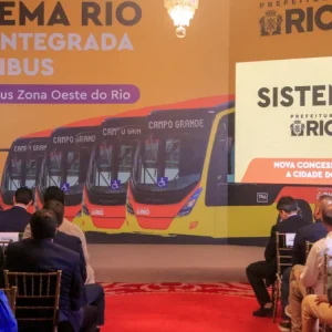 Prefeitura do Rio firma contrato para 316 novos ônibus na Zona Oeste, com foco em Campo Grande e Santa Cruz