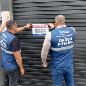 Boate Quarenta Graus em Pilares Interditada pela Prefeitura do Rio por Falta de Alvará e Licença Sanitária