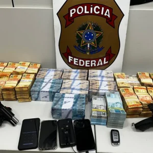 Policial Militar e Mais Quatro Presos em Niterói por Movimentações Financeiras para o Crime