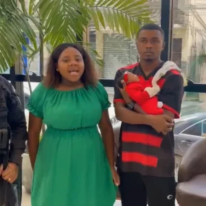 Polícia Militar do RJ Salva Recém-Nascida de 6 Dias que Engasgou com Leite Materno em Barra Mansa