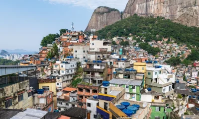 Turismo em Favelas: Rocinha e Vidigal Atraem Mais de 50 Mil Reservas de Passeios com Drone e Moto Táxi Desde Janeiro