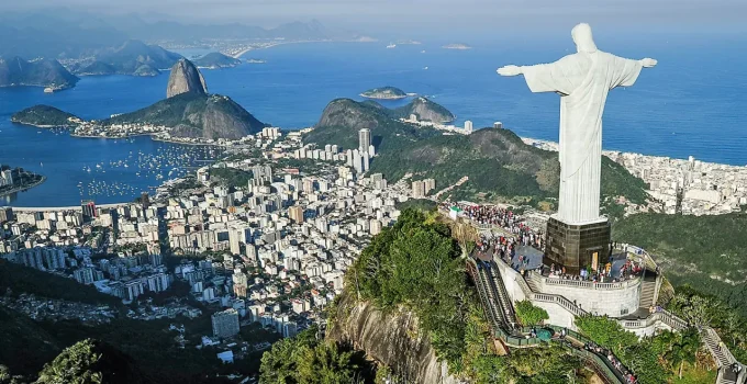 VEJA Fórum de Turismo no Rio de Janeiro Discute Oportunidades e Desafios para Crescimento Consistente do Setor