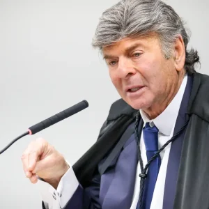 Decisão de Fux sobre eleição indireta no Rio choca o cenário político e pode antecipar renúncia de Cláudio Castro