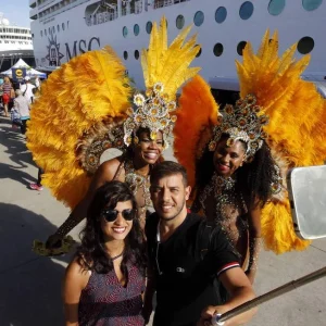 Rio de Janeiro Recebe Mais de 310 Mil Turistas Estrangeiros em Fevereiro Impulsionado pelo Carnaval