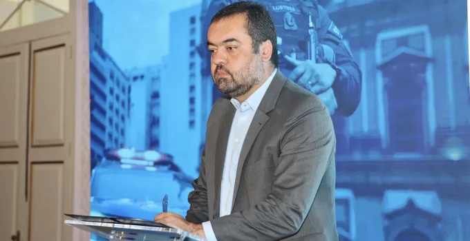 Rio de Janeiro em Alerta: Governador Cláudio Castro pode renunciar e criar vácuo de poder com sucessão comprometida