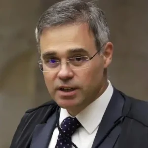 Falha mecânica em aeronave da Latam cancela voo do ministro André Mendonça para o Rio de Janeiro