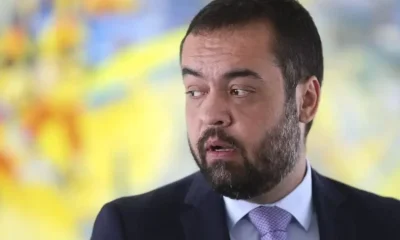 Cláudio Castro renuncia ao governo do RJ para disputar o Senado; TJ-RJ assume interinamente