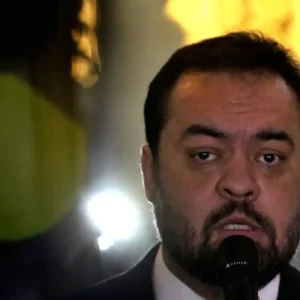 Renúncia de Cláudio Castro no RJ: Interrupção Institucional e Eleição Indireta para Governador