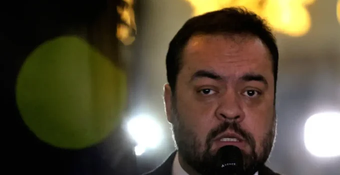 Renúncia de Cláudio Castro no RJ: Interrupção Institucional e Eleição Indireta para Governador