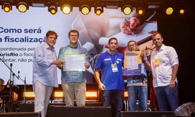Gustavo Tutuca é homenageado na ExpoRio Turismo por entidades do setor em reconhecimento ao trabalho no turismo do estado