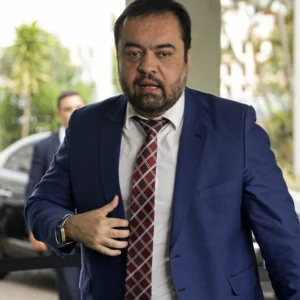 Cláudio Castro confirmará presença na CPI do Crime Organizado e apresentará dados sobre segurança no RJ