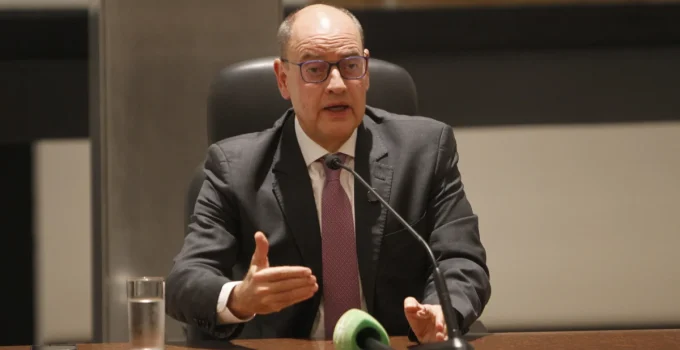 Futuro da Política Fluminense: STF Define Mandato-Tampão, Trans Travesti Candidata ao Senado e Expansão do Castra Mais RJ